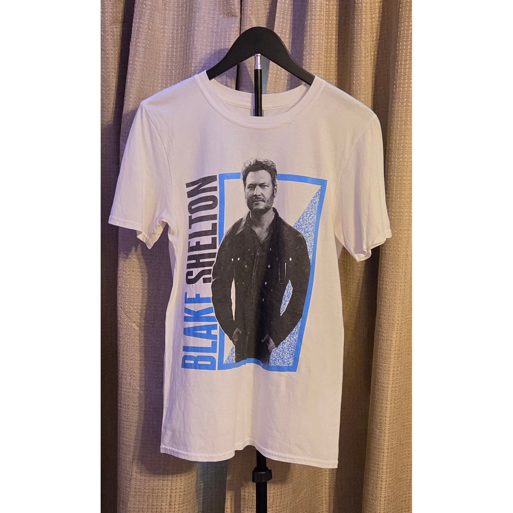 Blake Shelton Short‎ Sleeve Graphic T-Shirt Men's Size Small White Black Blue